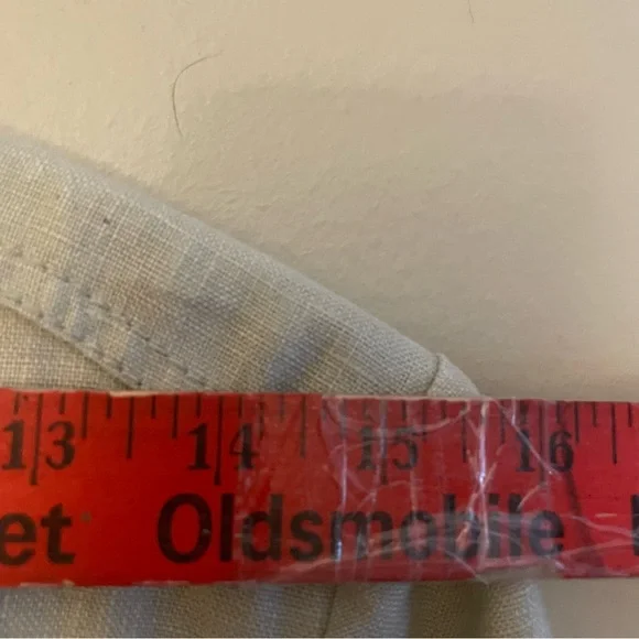 Michael Kors Light Tan Linen Utility Jacket Pleated Ruffle Back – Size 2P  EUC - Picture 13 of 15